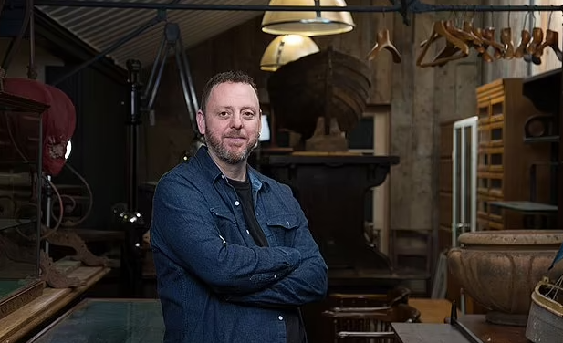 What Happened to Gavin from Salvage Hunters? - Realmways