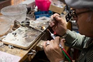 7 Tips to Build an Efficient Jewelry Repair Business